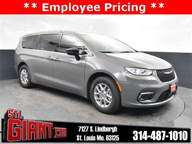 2025 Chrysler Pacifica PACIFICA SELECT
