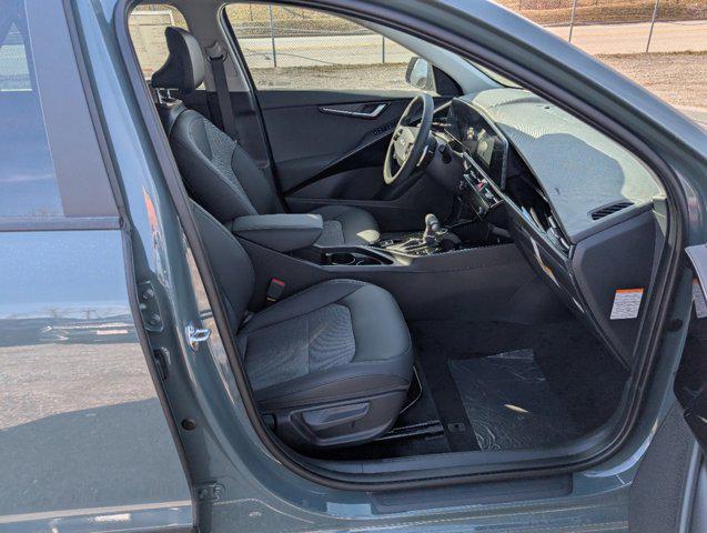 2025 Kia Niro EX