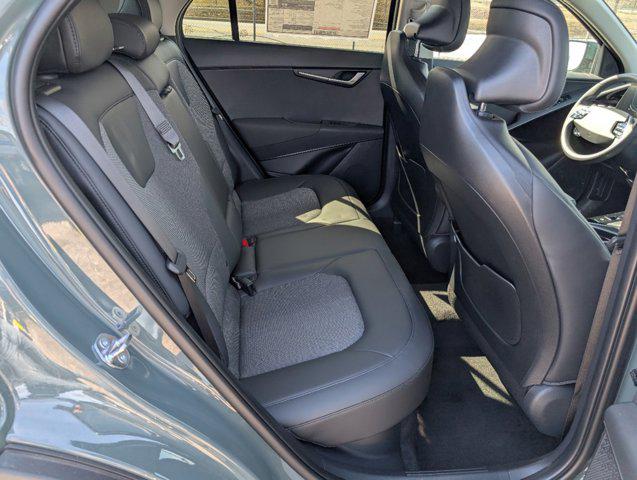 2025 Kia Niro EX