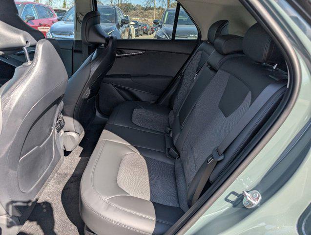 2025 Kia Niro EX