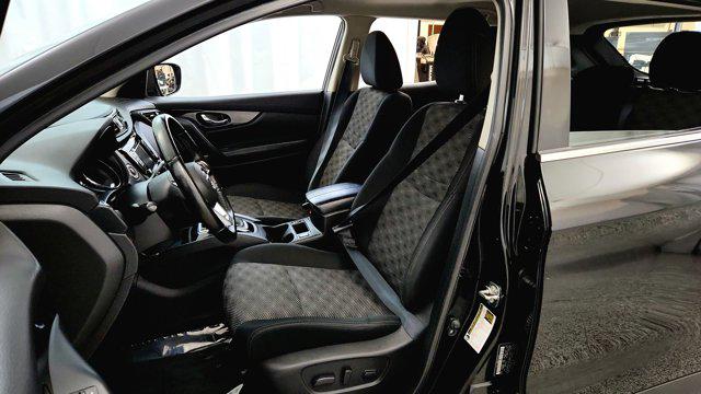 2021 Nissan Rogue Sport SV FWD Xtronic CVT