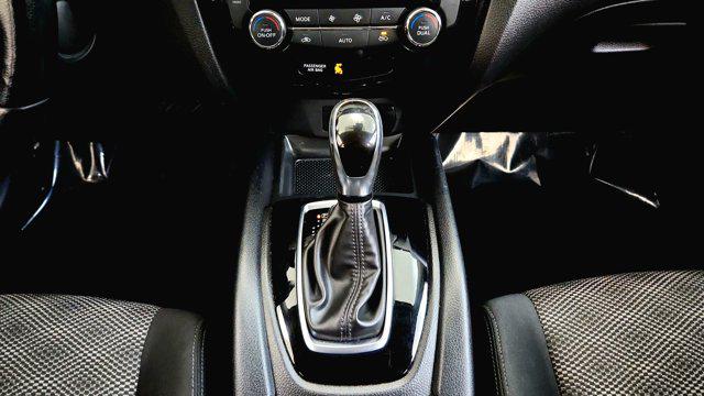 2021 Nissan Rogue Sport SV FWD Xtronic CVT