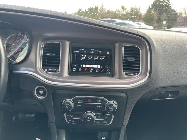 2022 Dodge Charger SXT RWD