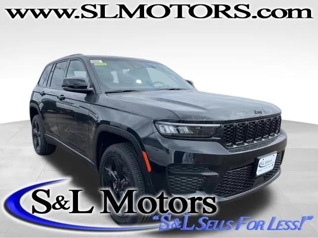 2025 Jeep Grand Cherokee GRAND CHEROKEE ALTITUDE 4X4