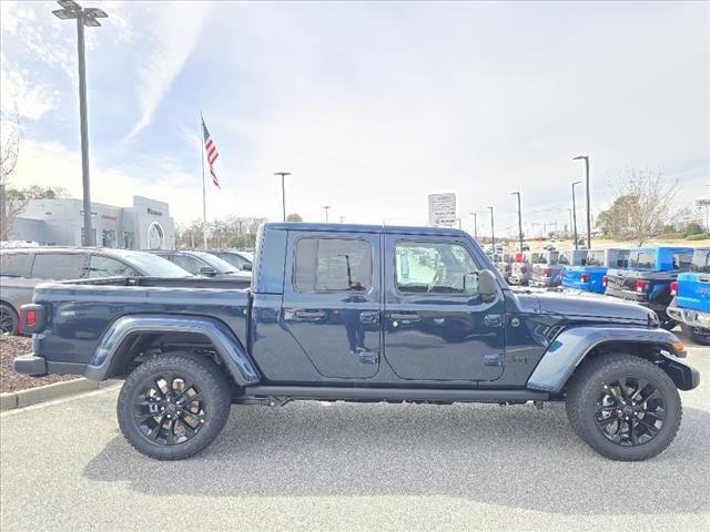 2025 Jeep Gladiator GLADIATOR NIGHTHAWK 4X4