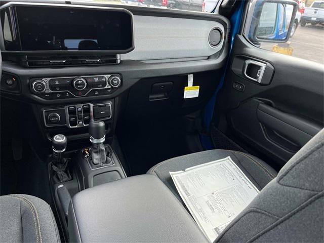 2025 Jeep Gladiator GLADIATOR NIGHTHAWK 4X4