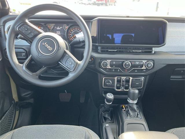 2025 Jeep Gladiator GLADIATOR NIGHTHAWK 4X4