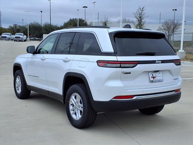2025 Jeep Grand Cherokee GRAND CHEROKEE LAREDO 4X2