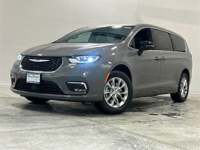 2025 Chrysler Pacifica PACIFICA SELECT AWD