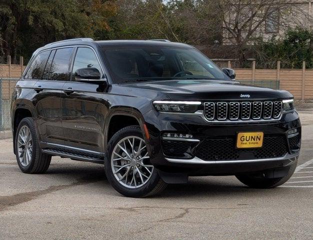 2022 Jeep Grand Cherokee Summit 4x2