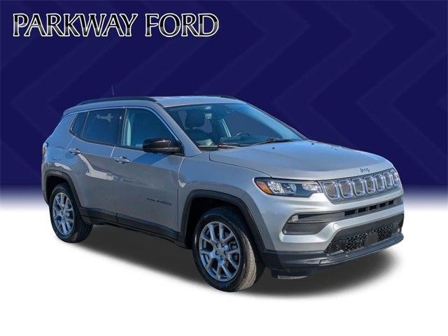 2022 Jeep Compass Latitude Lux 4x4