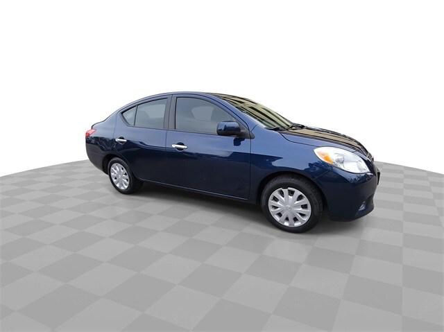 2012 Nissan Versa 1.6 SV