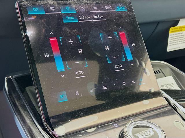 2025 Cadillac Escalade Luxury 2 AWD
