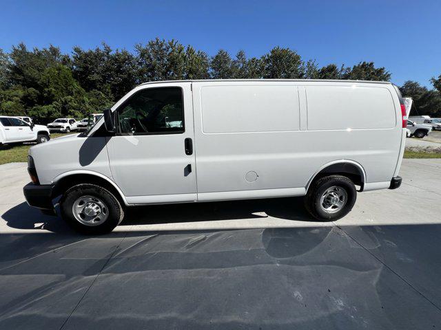 2025 Chevrolet Express Cargo Van RWD 2500 Regular Wheelbase WT