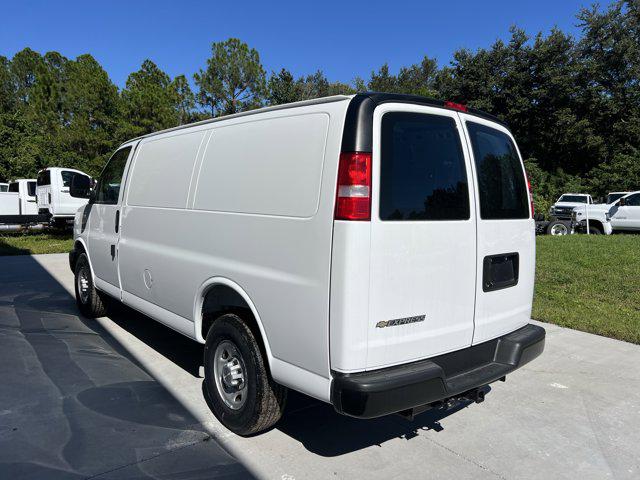 2025 Chevrolet Express Cargo Van RWD 2500 Regular Wheelbase WT