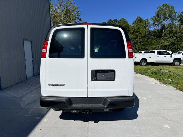 2025 Chevrolet Express Cargo Van RWD 2500 Regular Wheelbase WT