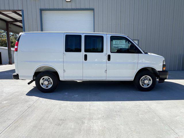 2025 Chevrolet Express Cargo Van RWD 2500 Regular Wheelbase WT