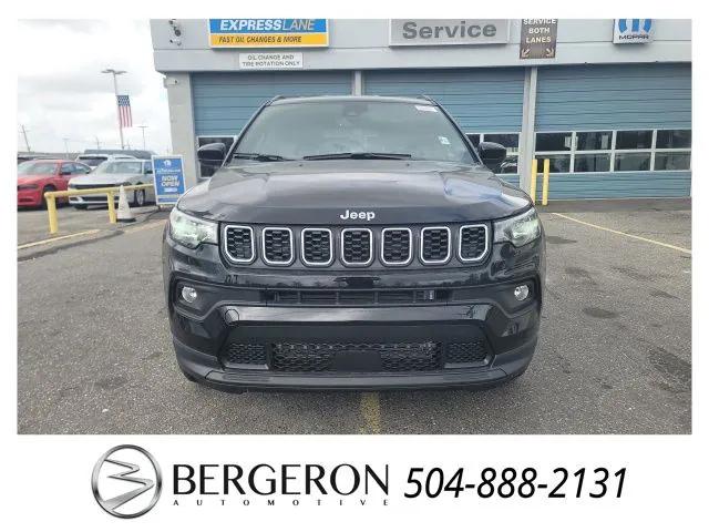 2025 Jeep Compass COMPASS LATITUDE 4X4