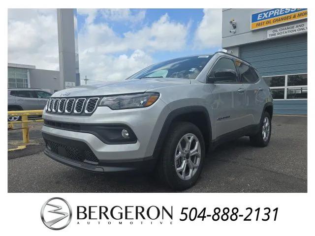 2025 Jeep Compass COMPASS LATITUDE 4X4