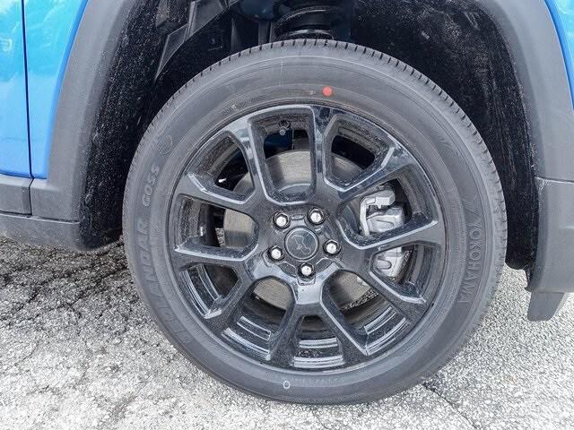 2025 Jeep Compass COMPASS LATITUDE 4X4