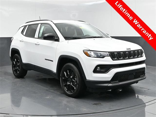 2025 Jeep Compass COMPASS LATITUDE 4X4