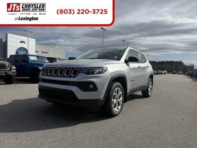 2025 Jeep Compass COMPASS LATITUDE 4X4