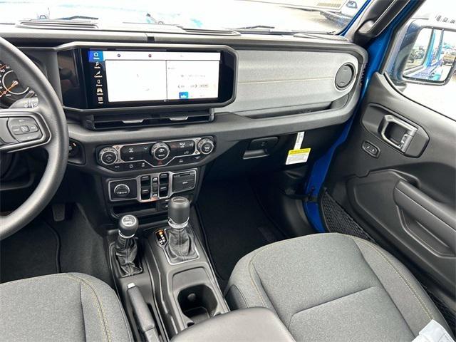 2025 Jeep Gladiator GLADIATOR NIGHTHAWK 4X4