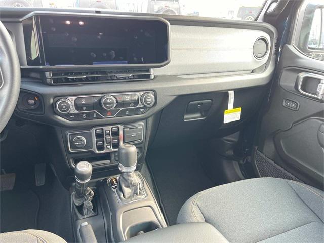 2025 Jeep Gladiator GLADIATOR NIGHTHAWK 4X4