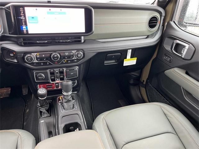 2025 Jeep Gladiator GLADIATOR MOJAVE X 4X4