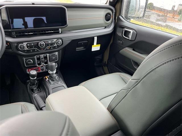 2025 Jeep Gladiator GLADIATOR MOJAVE X 4X4
