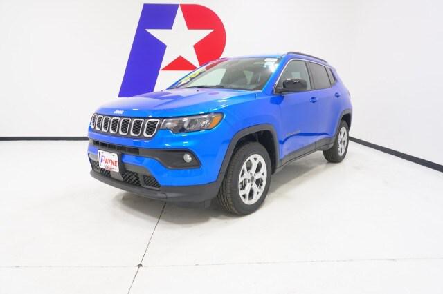 2025 Jeep Compass COMPASS LATITUDE 4X4