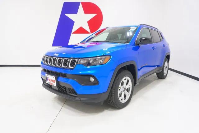 2025 Jeep Compass COMPASS LATITUDE 4X4