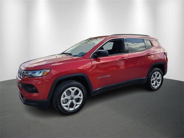 2025 Jeep Compass COMPASS LATITUDE 4X4