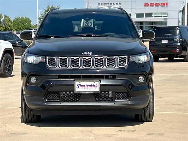 2025 Jeep Compass COMPASS LATITUDE 4X4