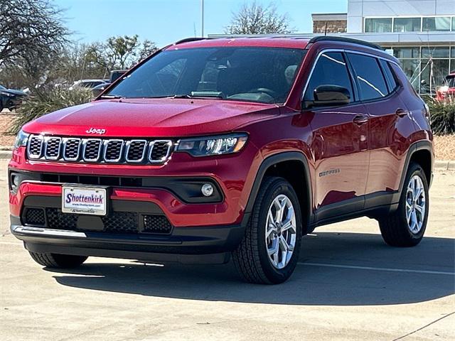 2025 Jeep Compass COMPASS LATITUDE 4X4
