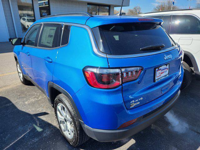 2025 Jeep Compass COMPASS LATITUDE 4X4