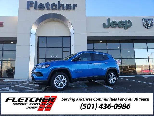 2025 Jeep Compass COMPASS LATITUDE 4X4