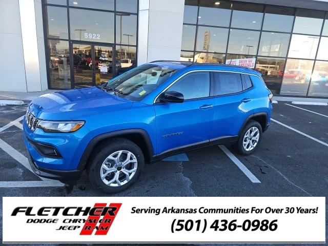 2025 Jeep Compass COMPASS LATITUDE 4X4