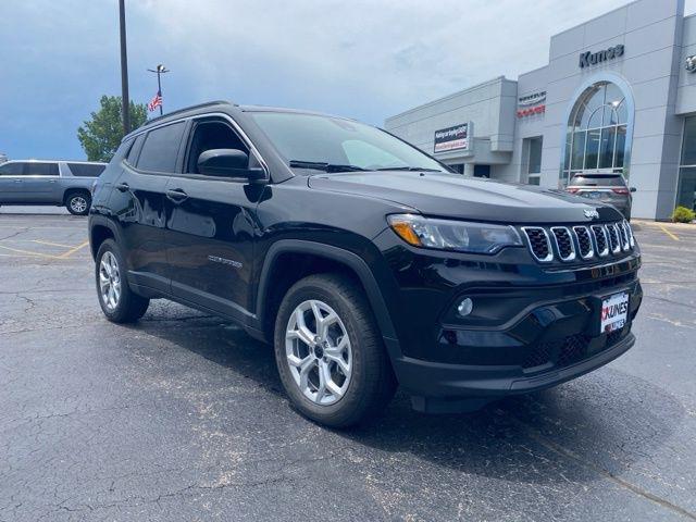 2025 Jeep Compass COMPASS LATITUDE 4X4 2025 Jeep Compass COMPASS LATITUDE 4X4