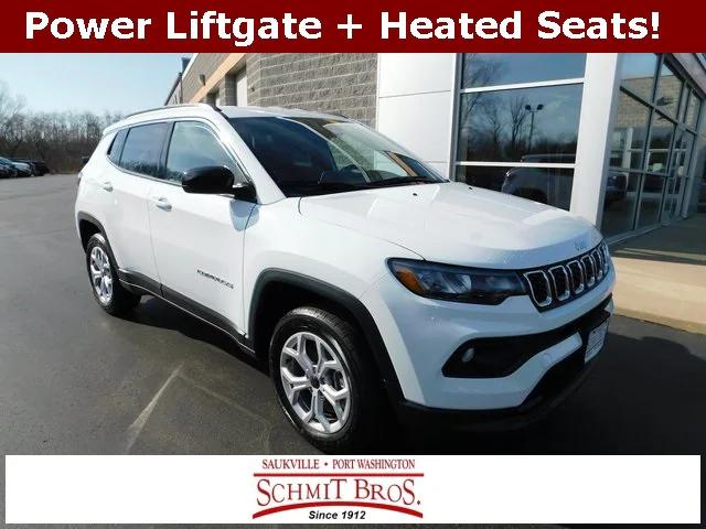 2025 Jeep Compass COMPASS LATITUDE 4X4