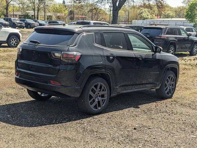 2025 Jeep Compass COMPASS LIMITED 4X4