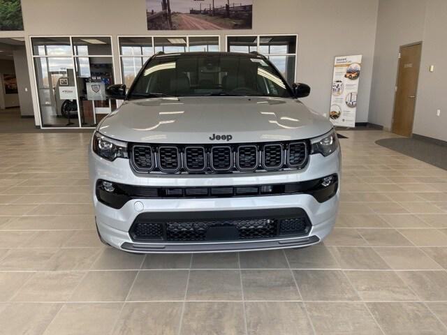 2025 Jeep Compass COMPASS LIMITED 4X4