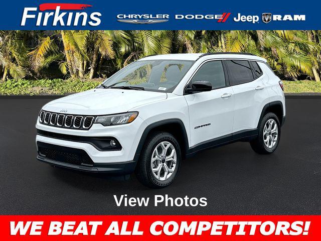 2025 Jeep Compass COMPASS LATITUDE 4X4