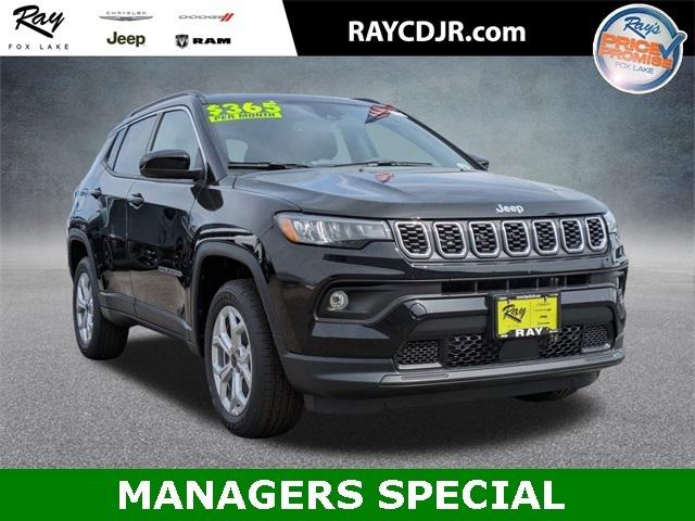 2025 Jeep Compass COMPASS LATITUDE 4X4