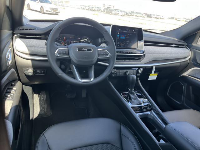 New 2025 Jeep Compass Latitude New 2025 Jeep Compass Latitude