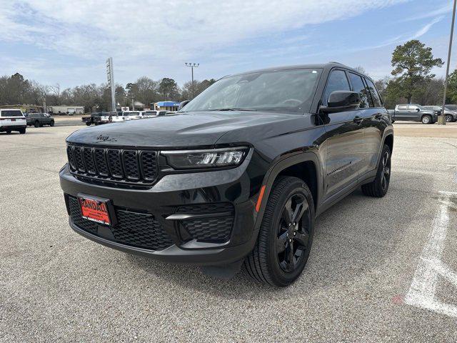 2023 Jeep Grand Cherokee Altitude 4x2