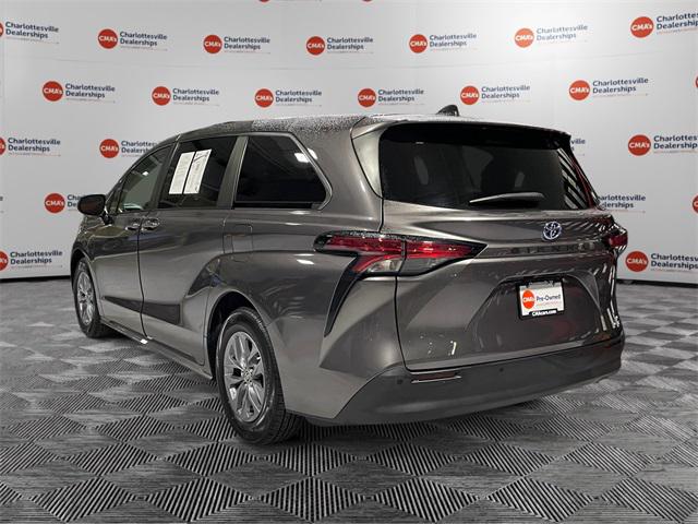 2022 Toyota Sienna XLE