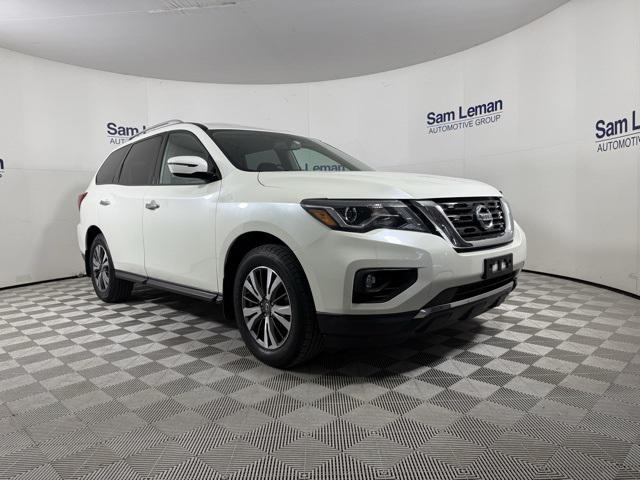 2017 Nissan Pathfinder SV