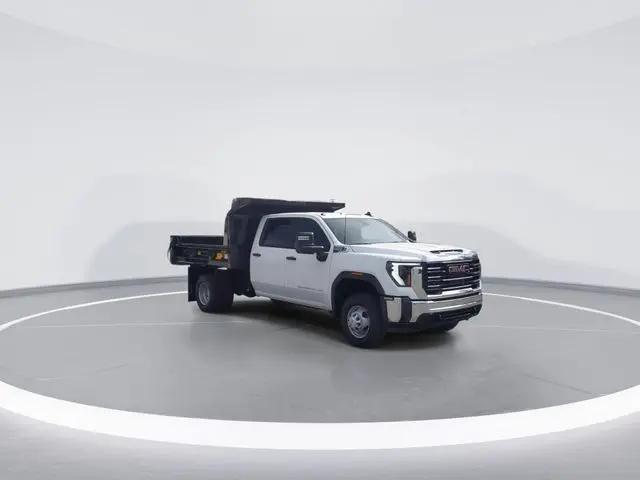 2025 GMC Sierra 3500HD Pro