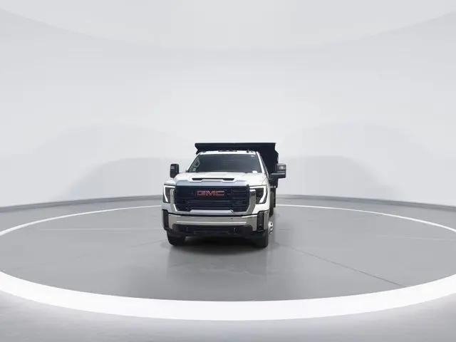 2025 GMC Sierra 3500HD Pro